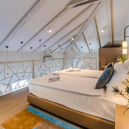 Stunning In With House Sea View Lejlighed *